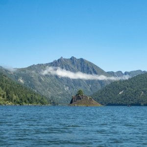 A01LongViewLake7030003.jpg